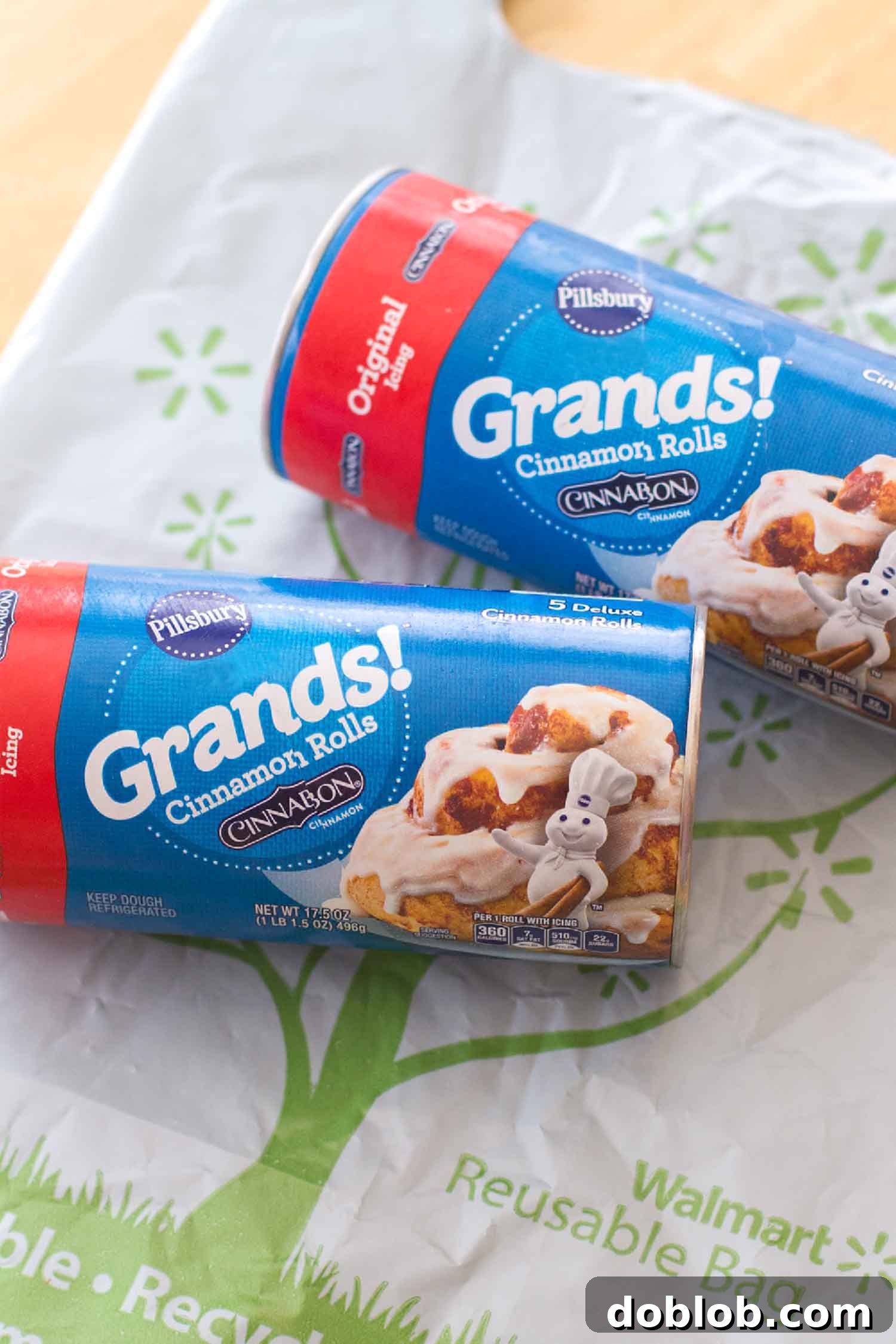Overhead view of the Cinnamon Roll Dutch Apple Pie, showing the crumb topping.